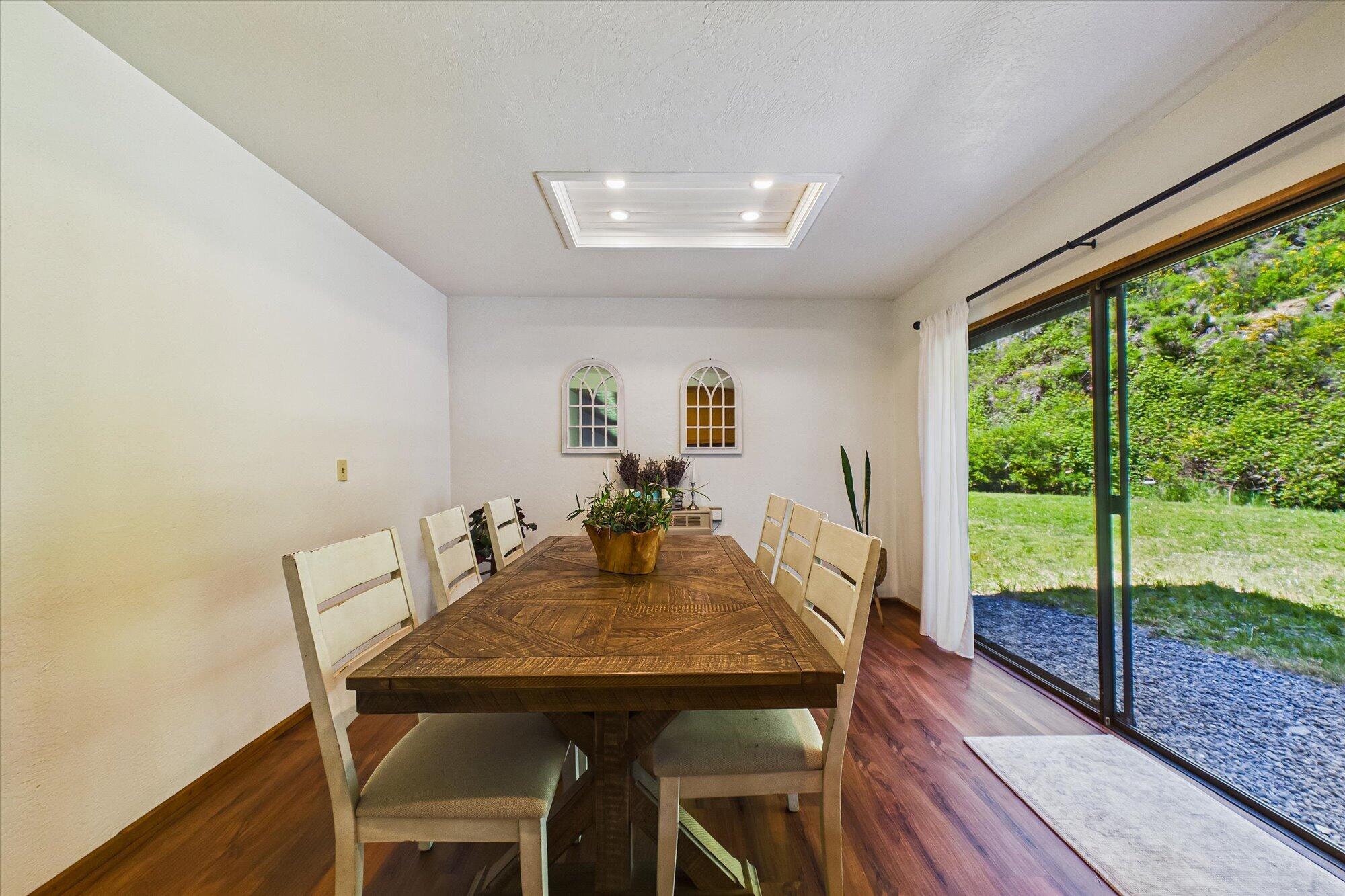 655 Gibson Creek Road Whitethorn, CA 95589 - Photo 20 of 60