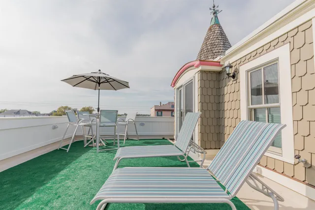a view of outdoor space yard deck and patio