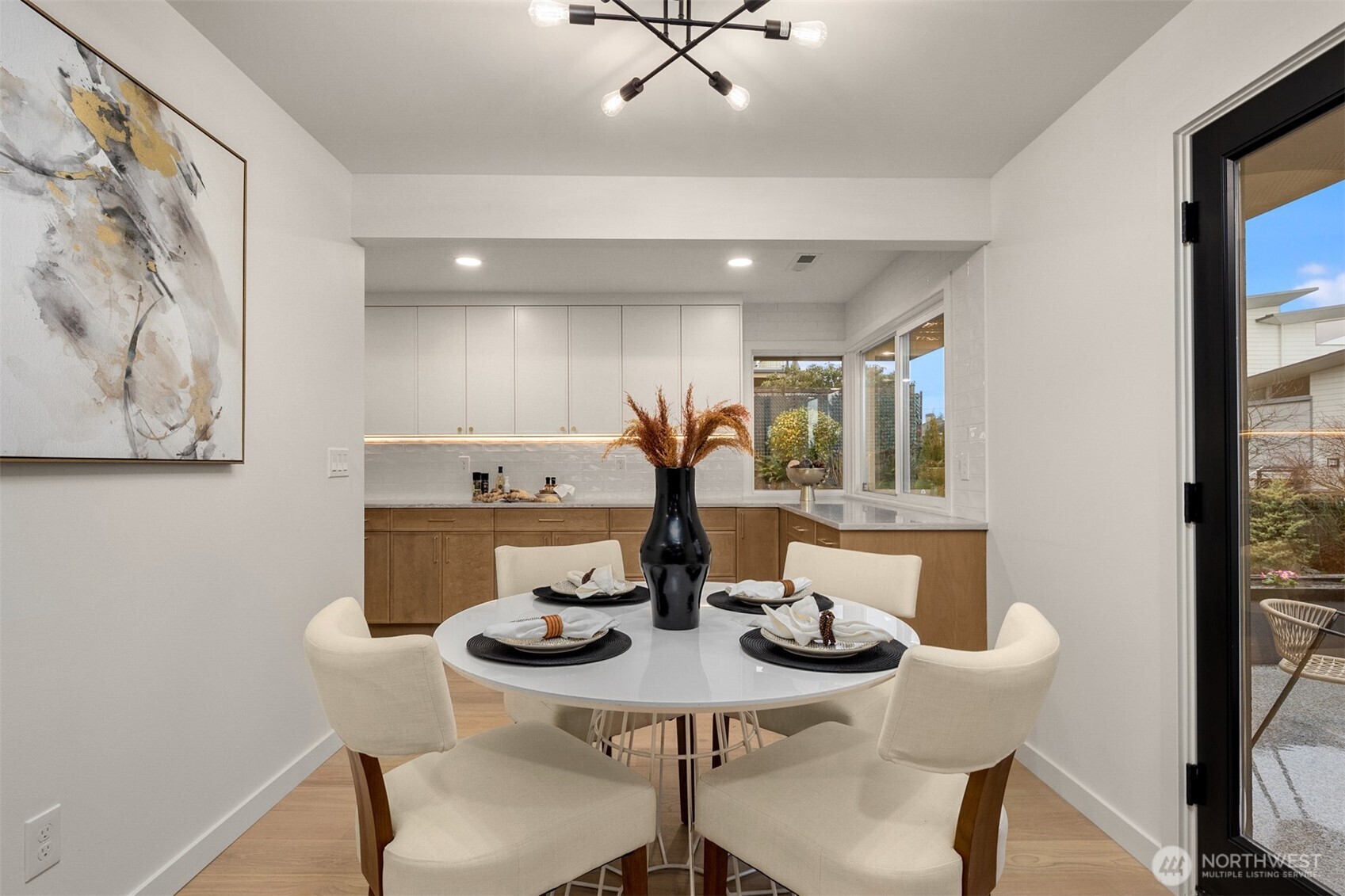 3702 West Fulton Street Seattle, WA 98199 - Photo 14 of 40