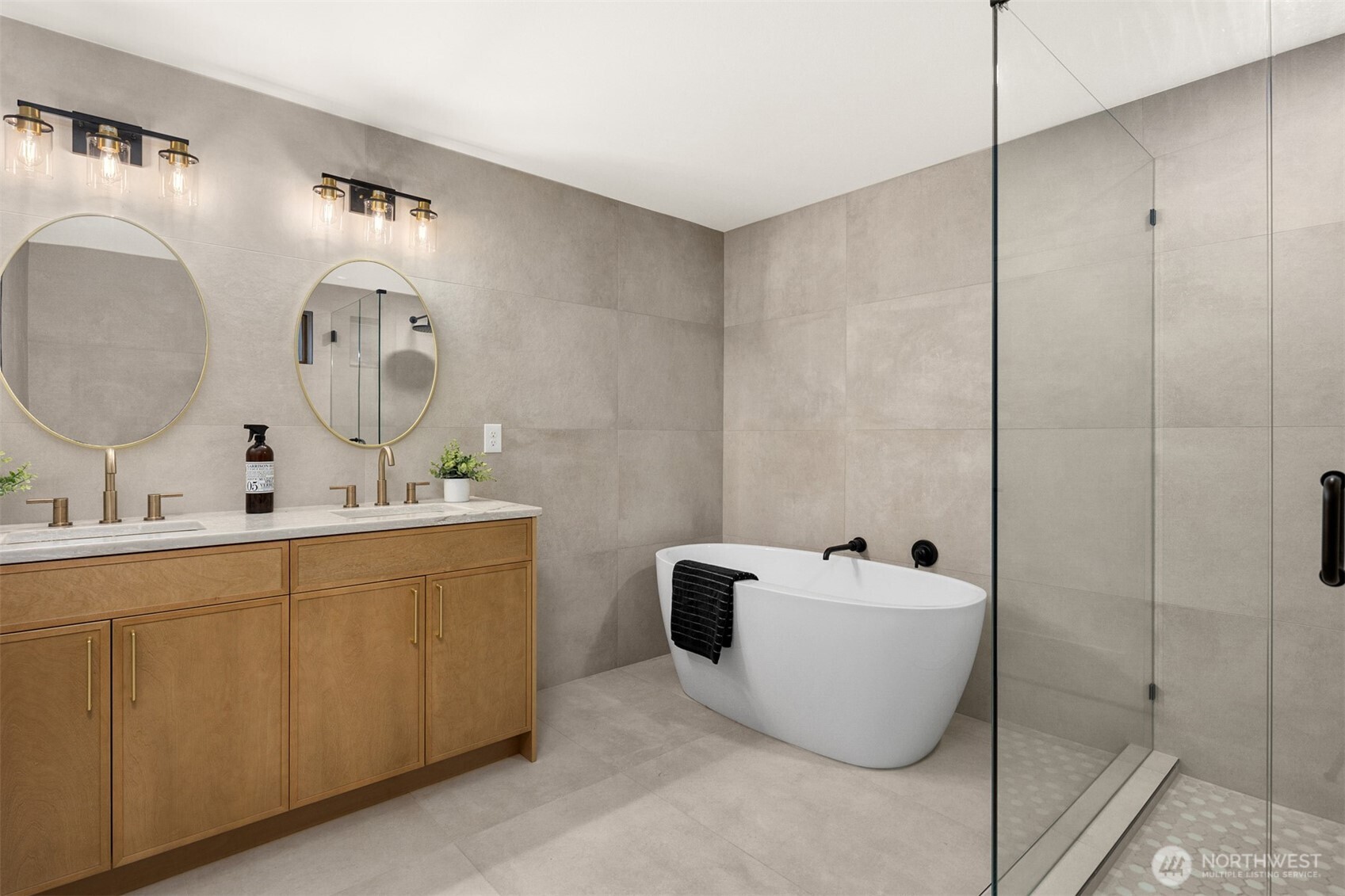 3702 West Fulton Street Seattle, WA 98199 - Photo 28 of 40