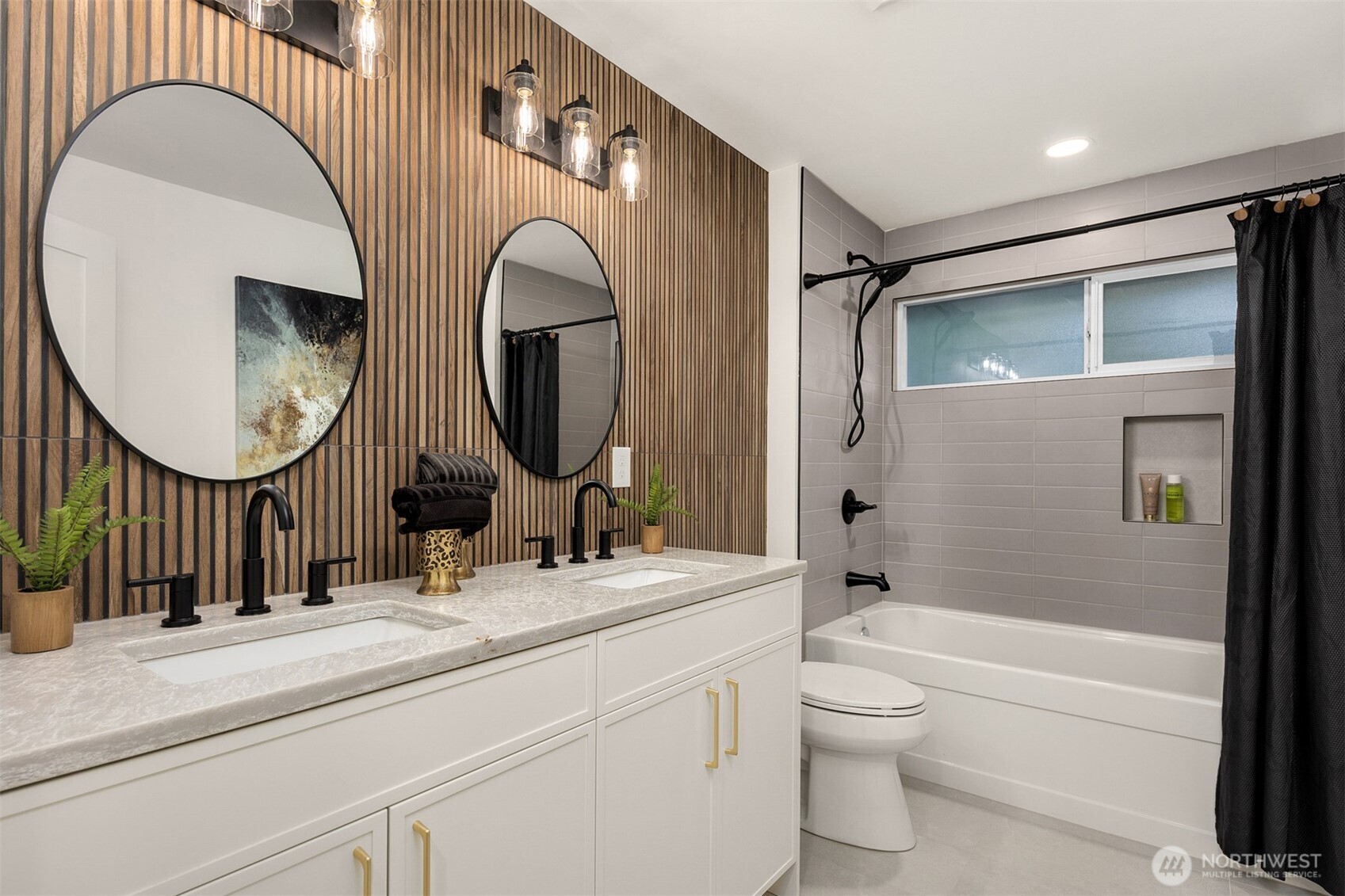 3702 West Fulton Street Seattle, WA 98199 - Photo 33 of 40