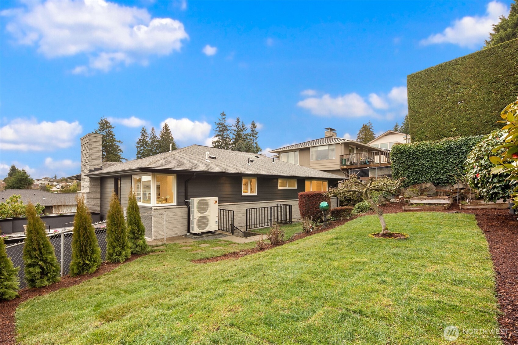 3702 West Fulton Street Seattle, WA 98199 - Photo 39 of 40