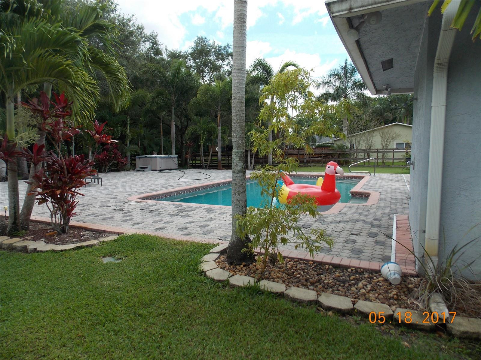 18521 Southwest 55th Street Southwest Ranches, FL 33332 - Photo 8 of 17 a view of park