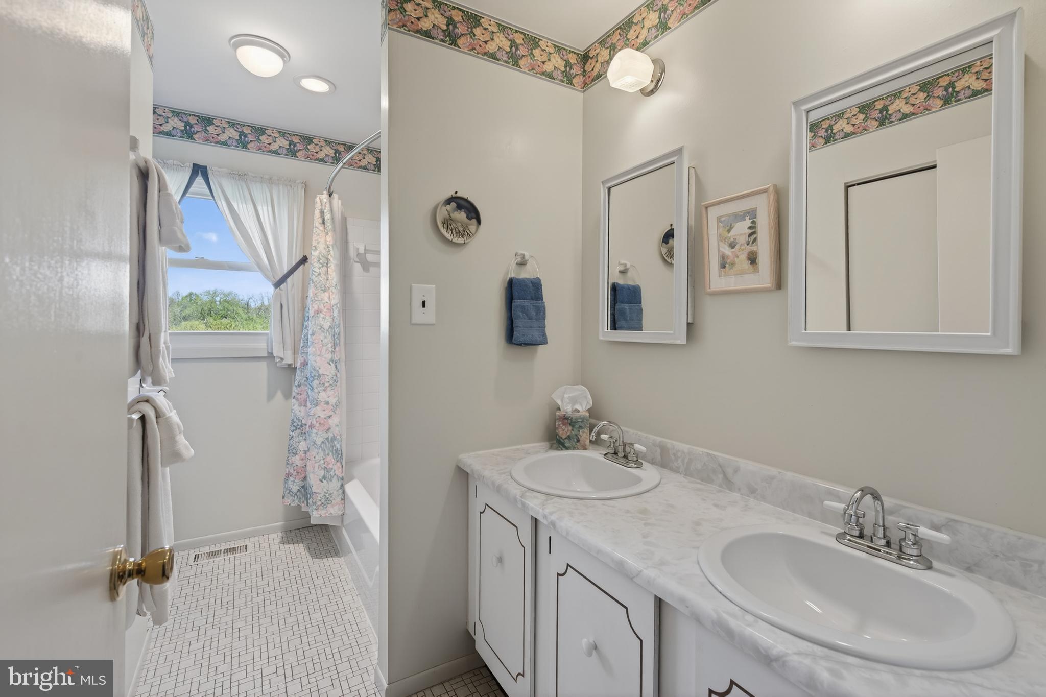 607 Spring Line Drive West Chester, PA 19382 - Photo 34 of 65 Gallery Image 34