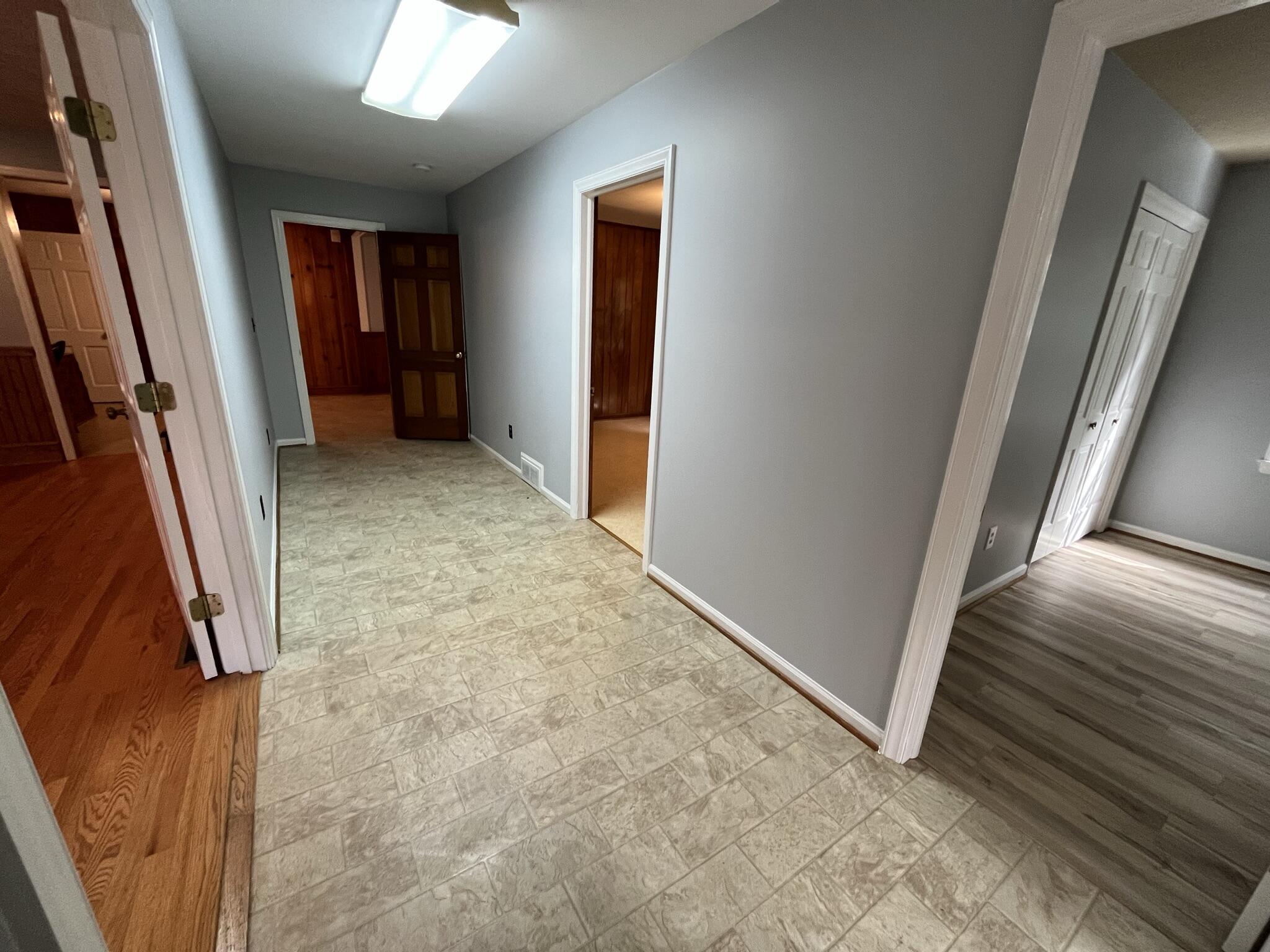 231 Bethlehem Road Boones Mill, VA 24065 - Photo 14 of 63 14 Hallway