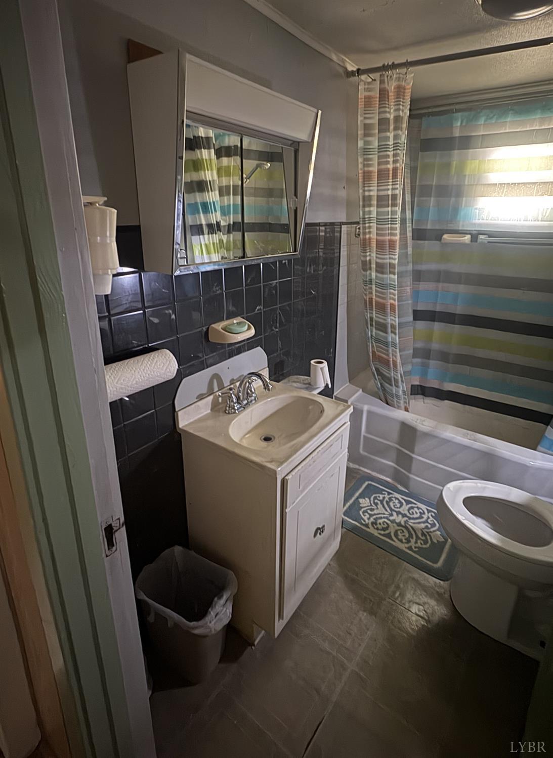 491 Main Street Madison Heights, VA 24572 - Photo 15 of 19