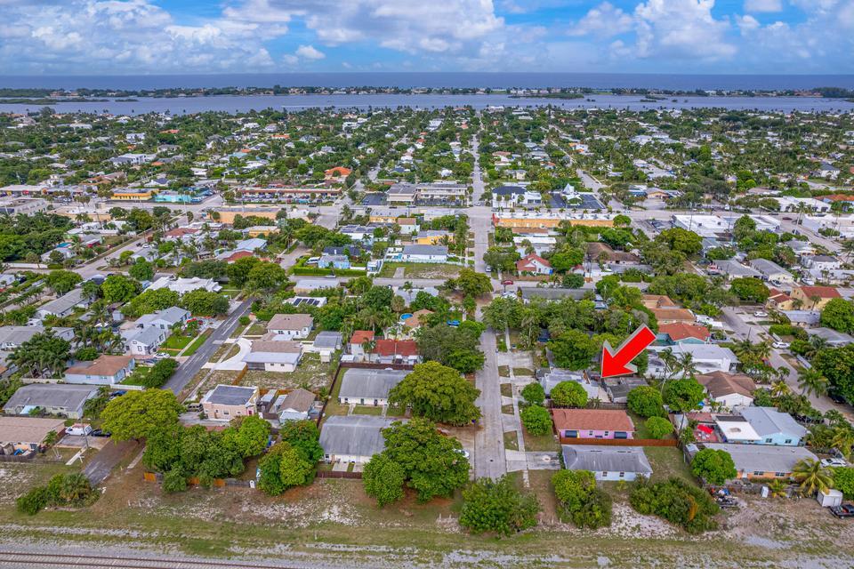 516 Nathan Hale Road, Unit 1 West Palm Beach, FL 33405 - Photo 21 of 24 Aerial-A