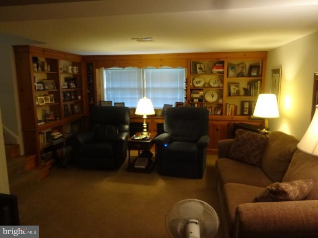 109 Whitney Road Lancaster, PA 17603 - Photo 15 of 22 Gallery Image 15