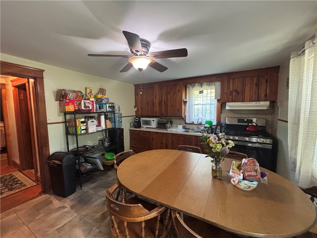 429 Central Pike Scituate, RI 02857 - Photo 14 of 34 Kitchen