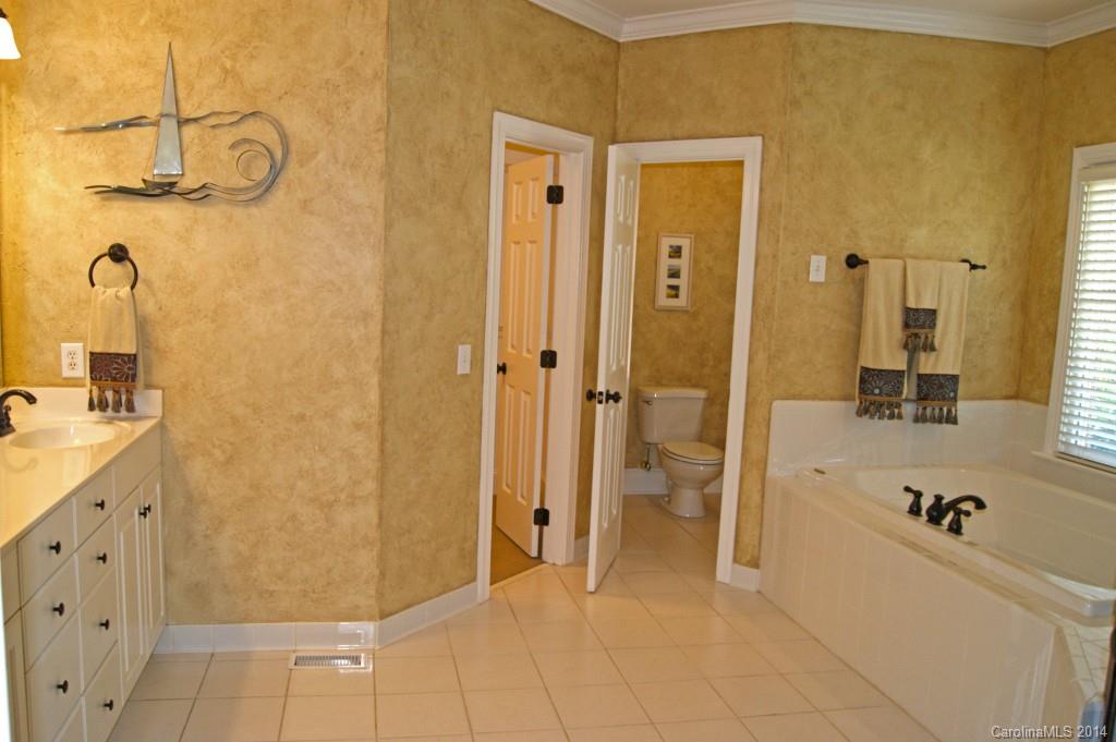 18615 Square Sail Road Cornelius, NC 28031 - Photo 12 of 24 Gallery Image 12
