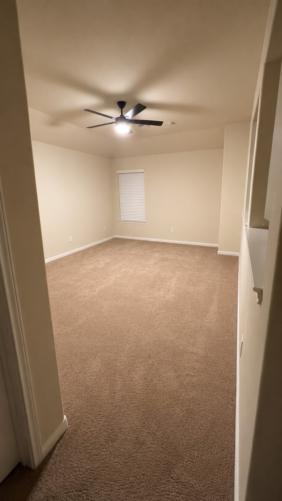 3110 This Way Houston, TX 77339 - Photo 8 of 12 Family/media area