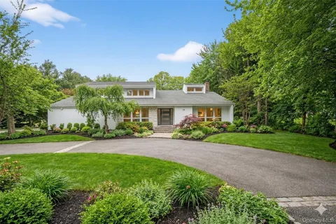 $3,199,000 | 48 Westwood Court, Woodbury, NY 11797