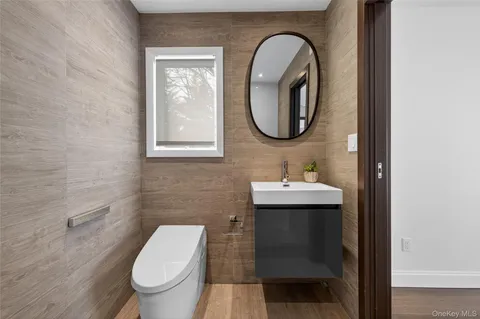 $3,199,000 | 48 Westwood Court, Woodbury, NY 11797