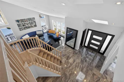 $3,199,000 | 48 Westwood Court, Woodbury, NY 11797