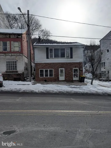 $1,100 | 25-27 West Main Street, Girardville, PA 17935