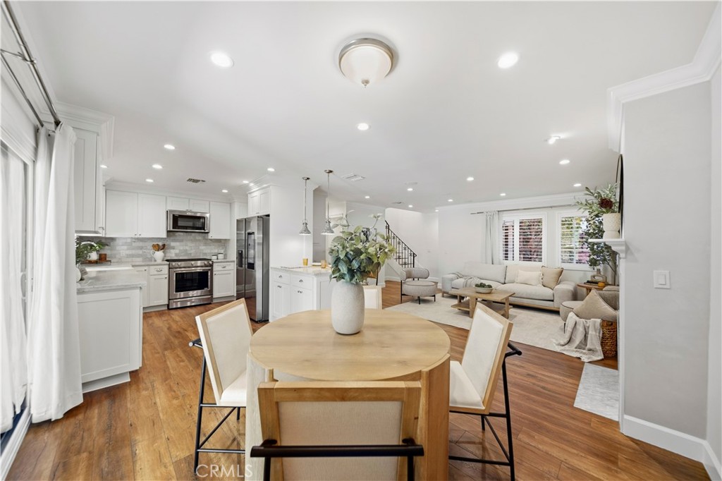 1429 Valley View Road, Unit 18 Glendale, CA 91202 - Photo 14 of 52 Gallery Image 14