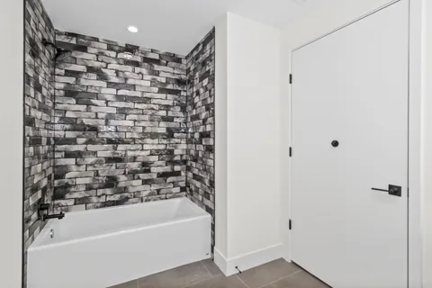 $3,400 | 153 West Ohio Street, Unit 406, Chicago, IL 60654