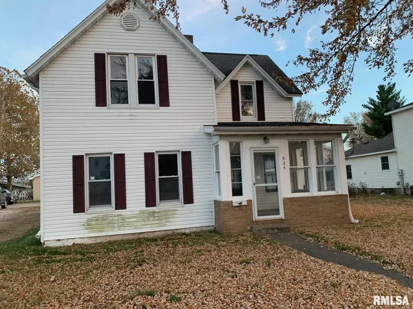 $27,900 | 924 North Crafford Street, Bushnell, IL 61422
