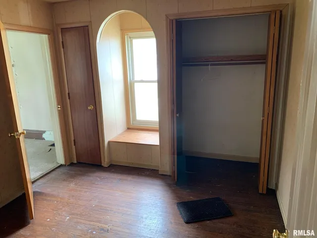 $32,000 | 924 North Crafford Street, Bushnell, IL 61422