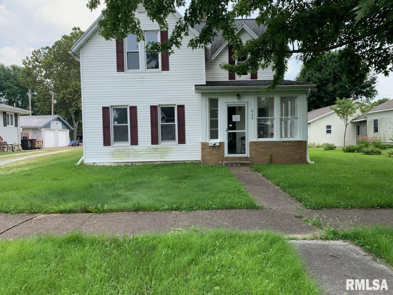 924 North Crafford Street Bushnell, IL 61422 - Photo 16 of 27