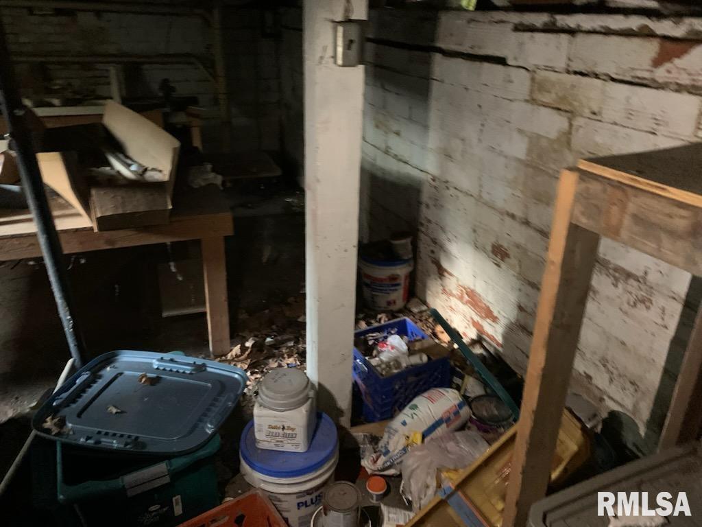 924 North Crafford Street Bushnell, IL 61422 - Photo 23 of 27