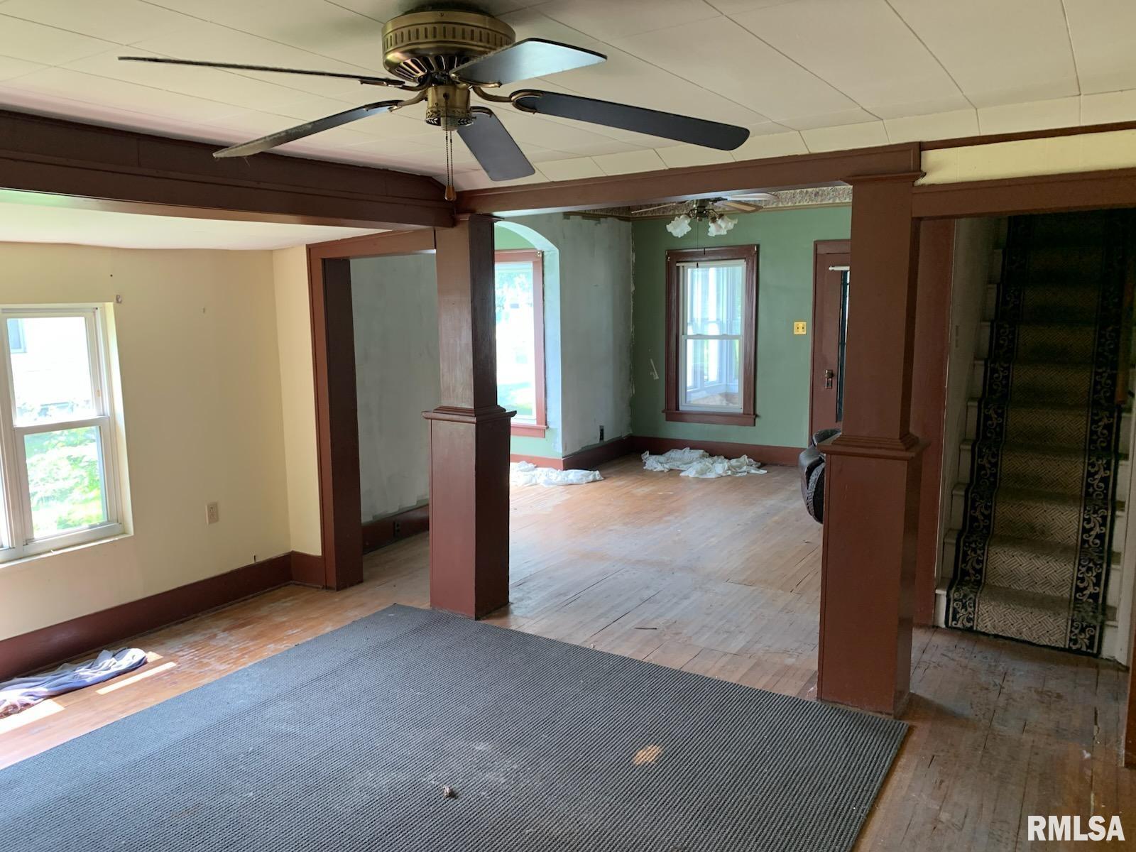 924 North Crafford Street Bushnell, IL 61422 - Photo 7 of 27