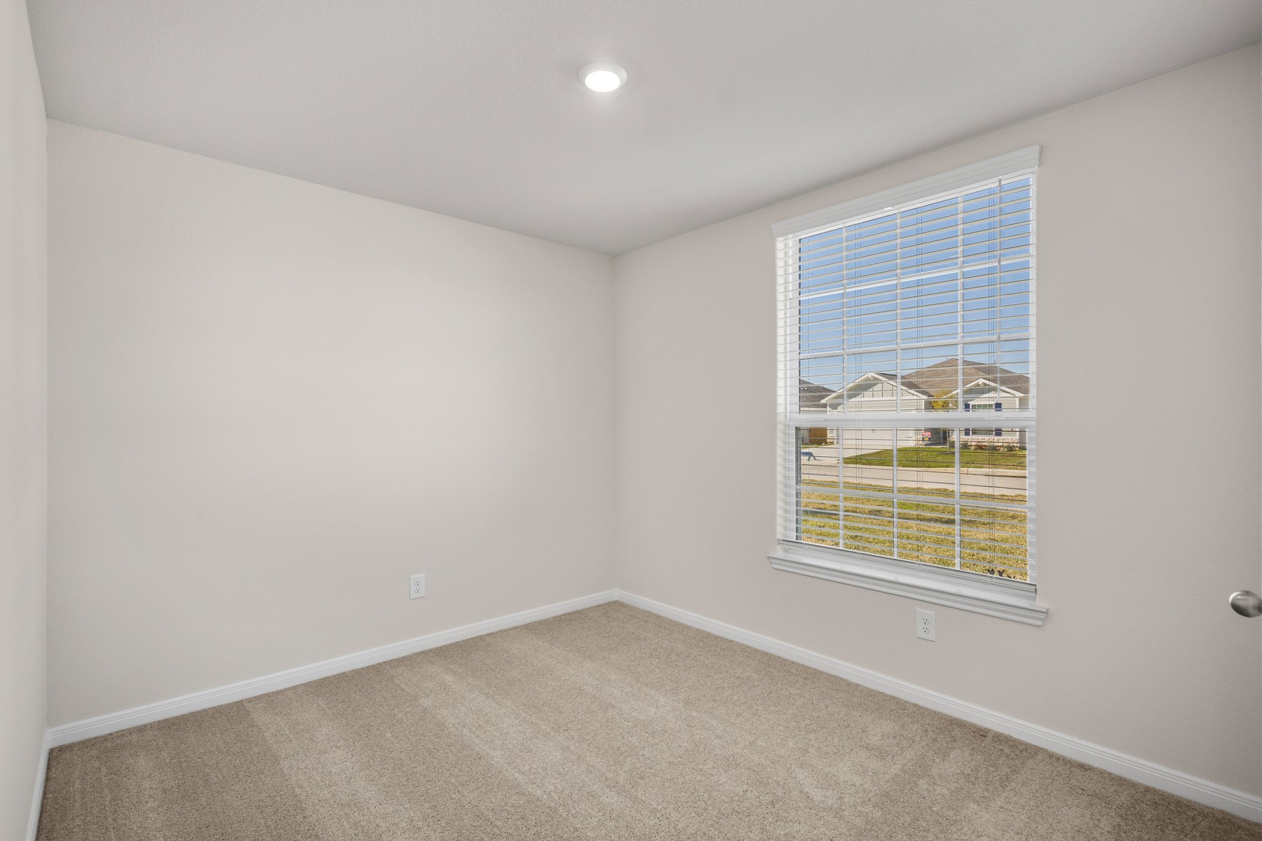 345 Fastboy Lane Waller, TX 77484 - Photo 17 of 21 an empty room with windows