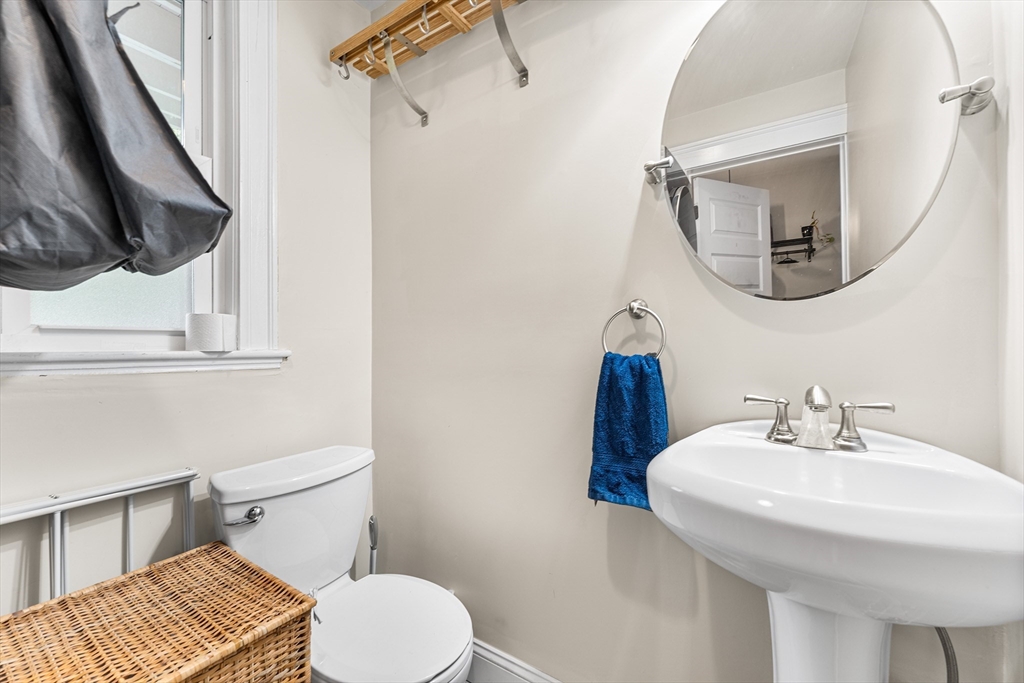 5 Bailey Street, Unit 1 Boston, MA 02124 - Photo 17 of 20 Gallery Image 17