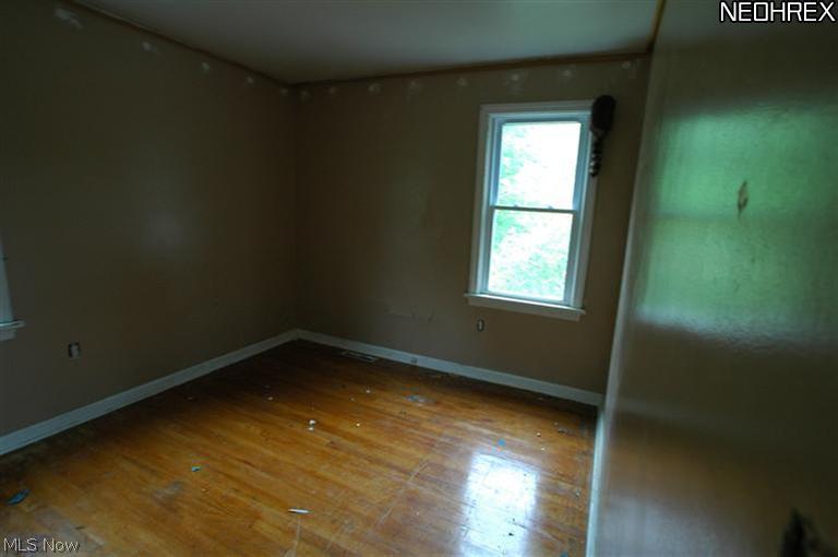 295 East South Ridge Geneva, OH 44041 - Photo 6 of 8 Gallery Image 6