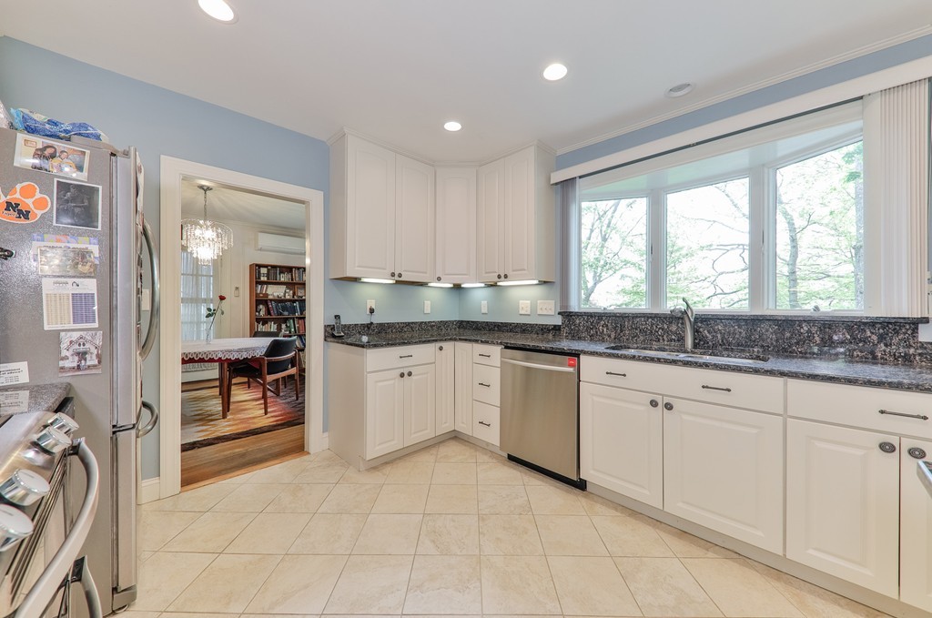 25 Ellison Road Newton, MA 02459 - Photo 7 of 23 Gallery Image 7