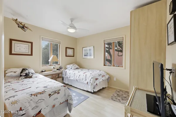 $899,000 | 125 Seabreeze Drive, Duck, NC 27949