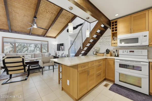 $899,000 | 125 Seabreeze Drive, Duck, NC 27949