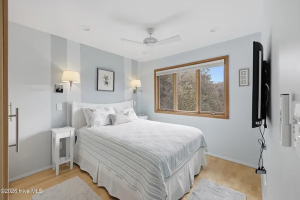 $899,000 | 125 Seabreeze Drive, Duck, NC 27949