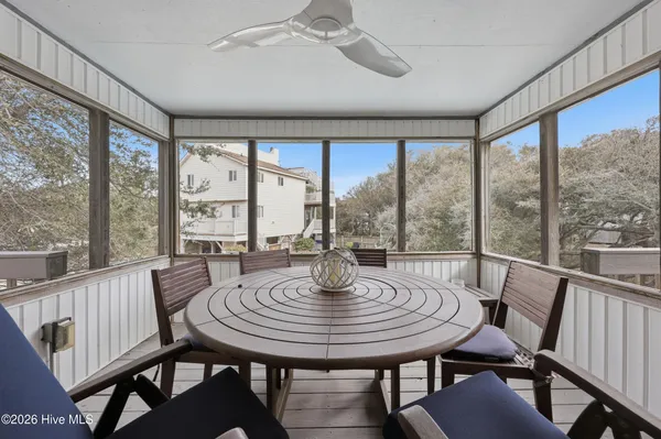 $899,000 | 125 Seabreeze Drive, Duck, NC 27949