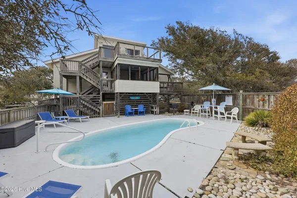 $899,000 | 125 Seabreeze Drive, Duck, NC 27949