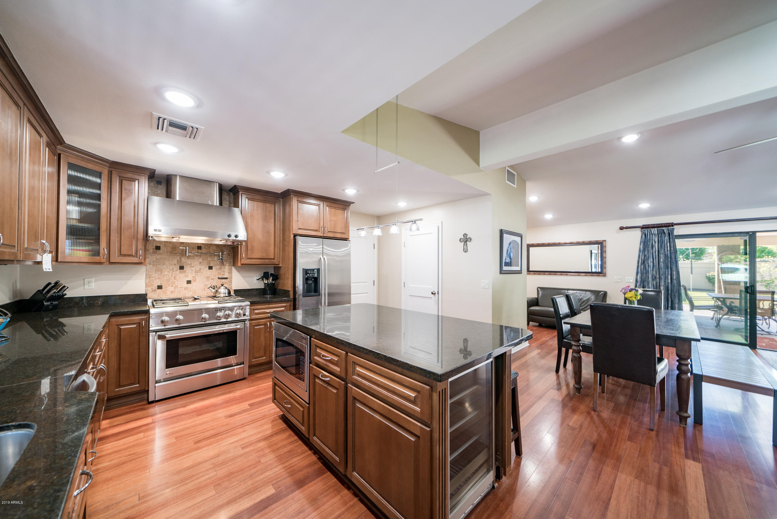 209 West Lamar Road Phoenix, AZ 85013 - Photo 15 of 46 17DSC04000a