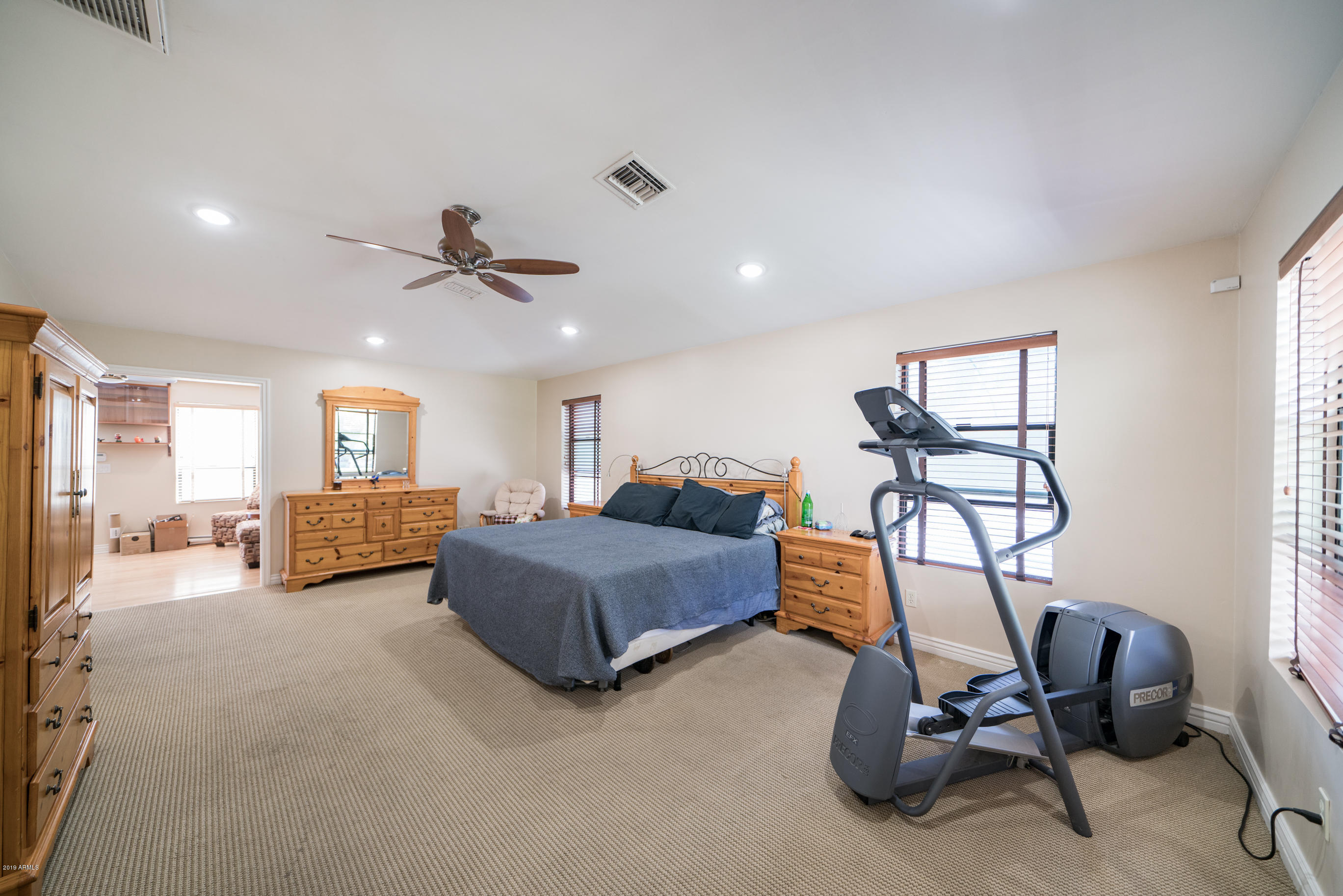 209 West Lamar Road Phoenix, AZ 85013 - Photo 20 of 46 22DSC03953