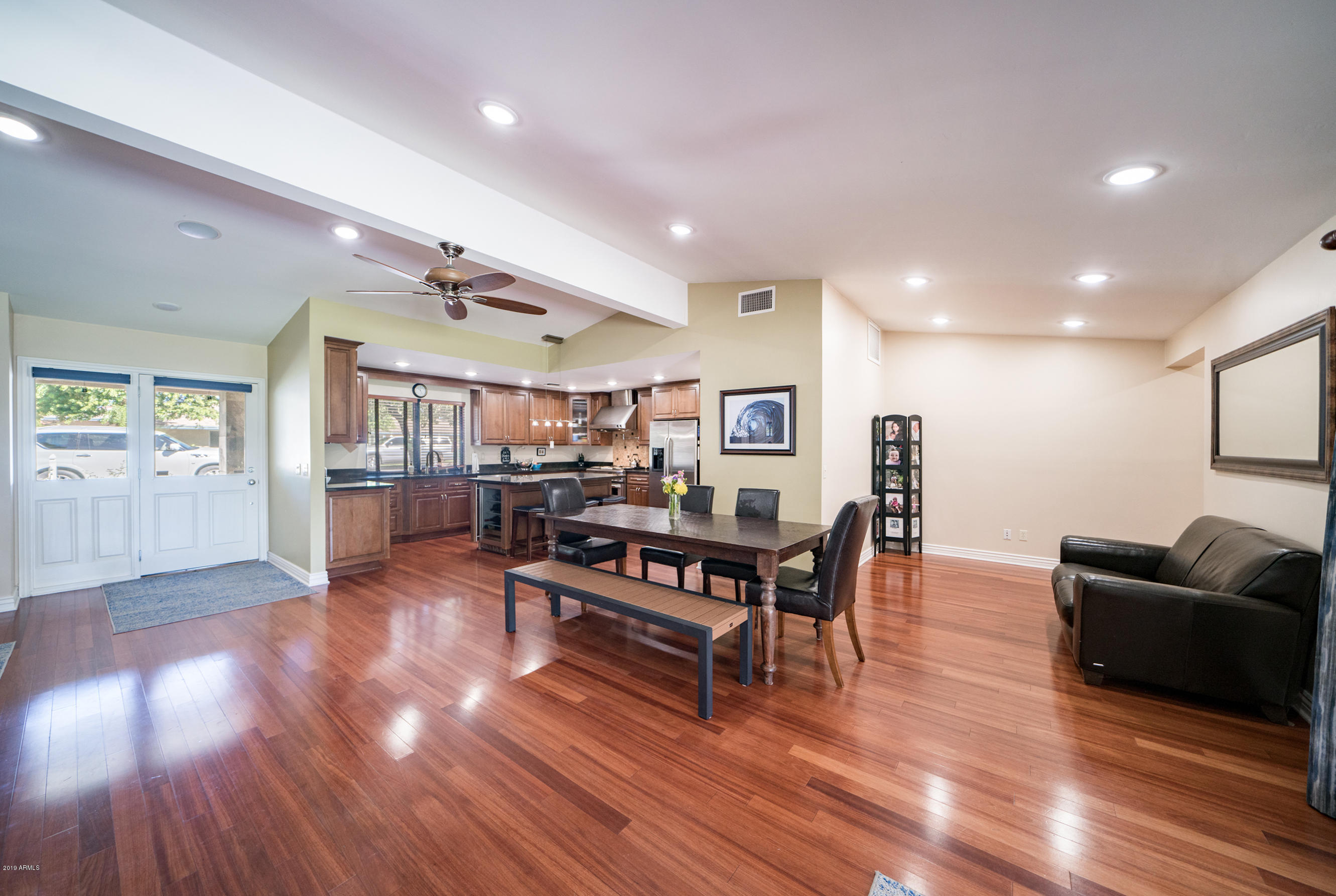 209 West Lamar Road Phoenix, AZ 85013 - Photo 7 of 46 9DSC03993a