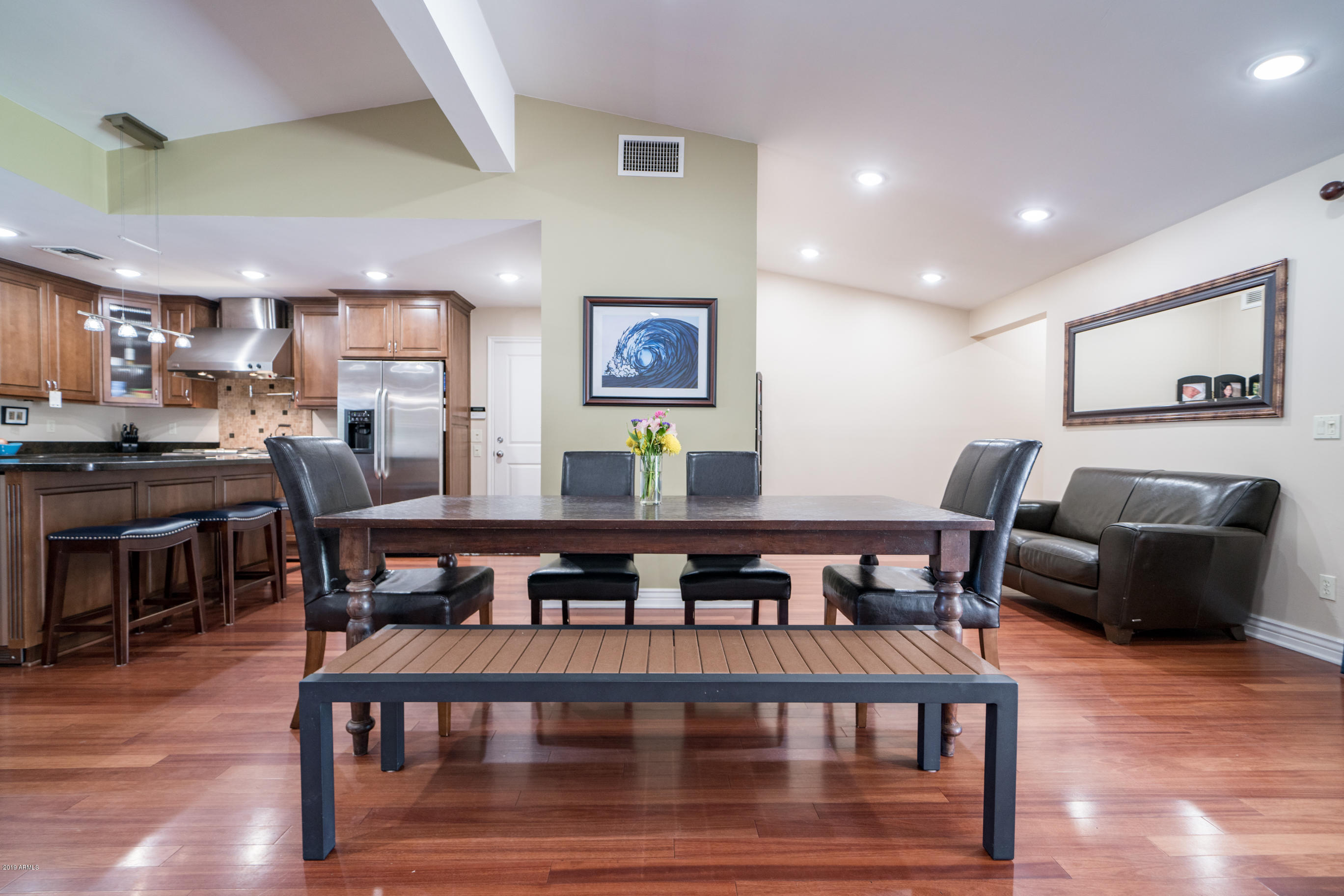 209 West Lamar Road Phoenix, AZ 85013 - Photo 8 of 46 10DSC03994