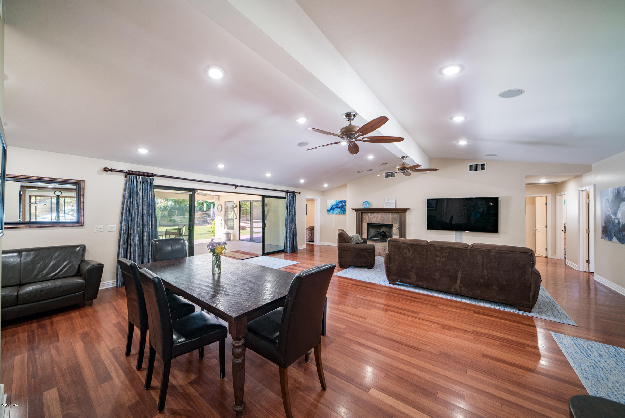 209 West Lamar Road Phoenix, AZ 85013 - Photo 9 of 46 11DSC04003a