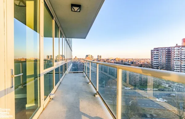 $1,199,000 | 640 West 237th Street, Unit 8B | Riverdale
