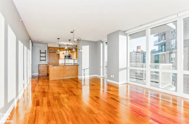 $1,250,000 | 640 West 237th Street, Unit 8B | Riverdale