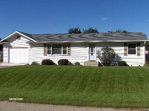 336 Rosalind Road Rochelle, IL 61068 - Photo 1 of 1