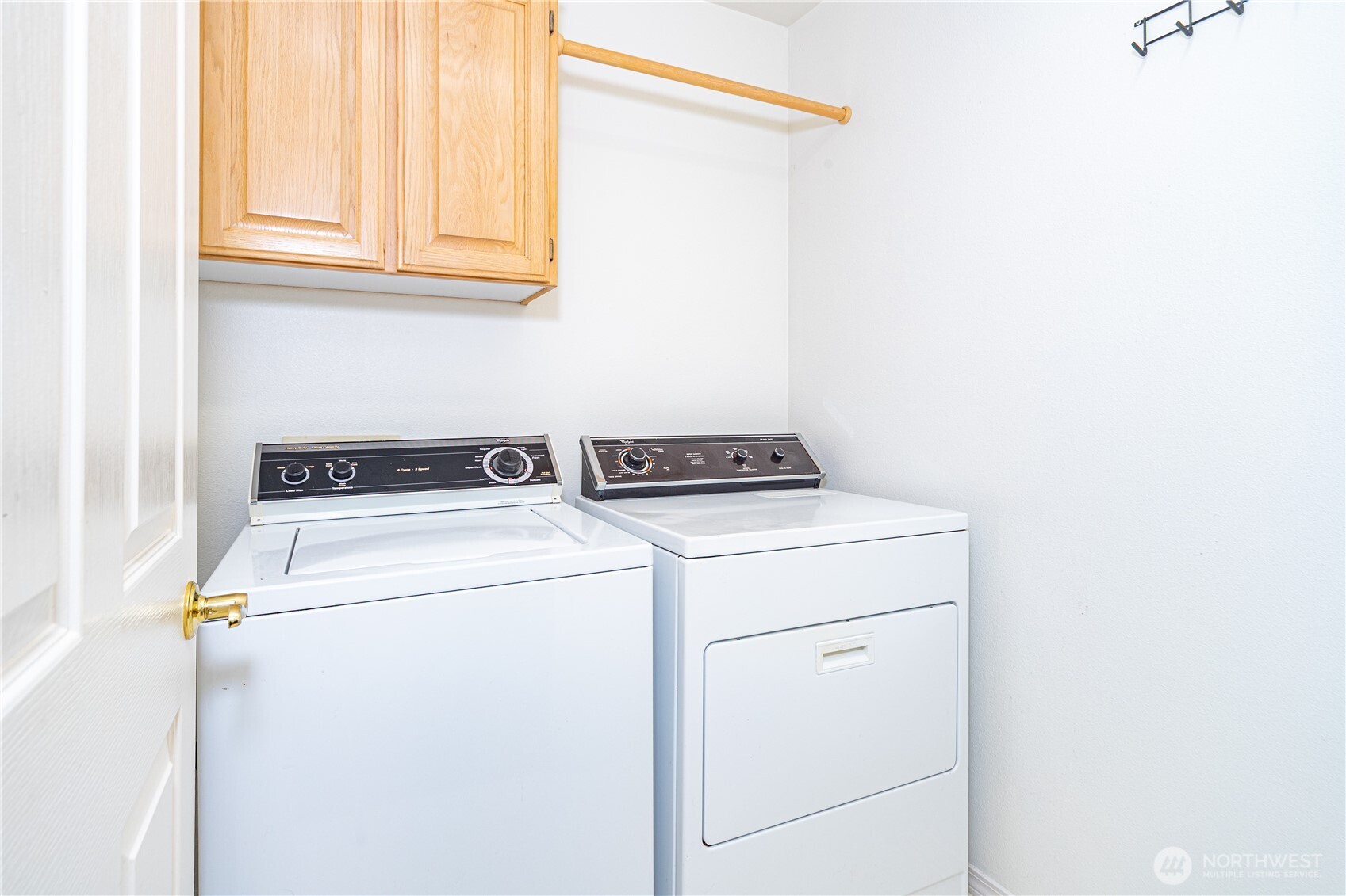 61 South Keel Way Port Ludlow, WA 98365 - Photo 19 of 33 a utility room with dryer and washer