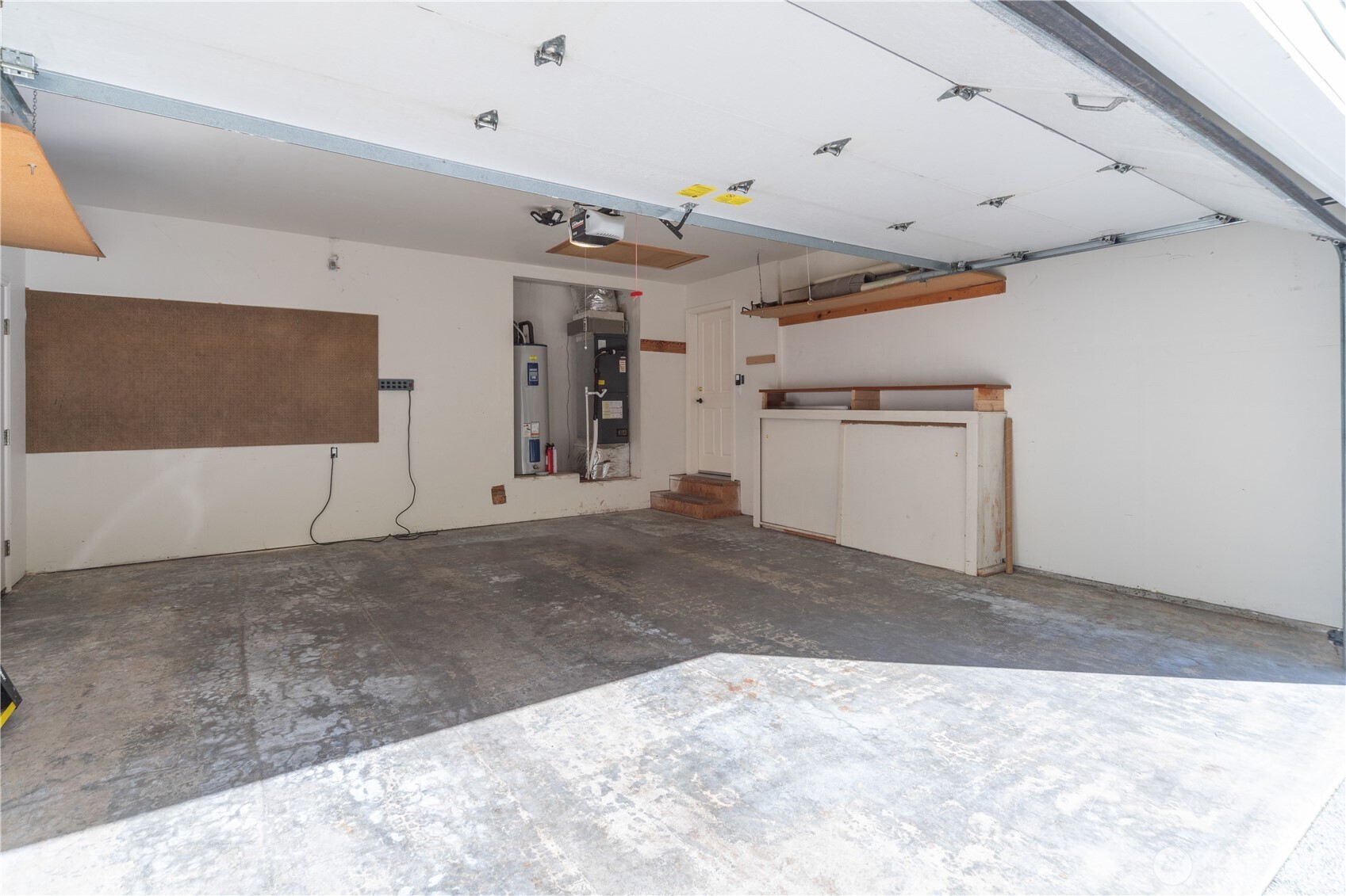 61 South Keel Way Port Ludlow, WA 98365 - Photo 27 of 33 a view of a garage