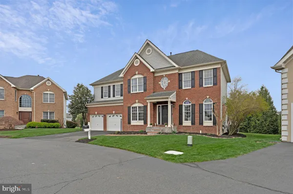 $1,145,000 | 42671 Leaflet Lane, Chantilly, VA 20152
