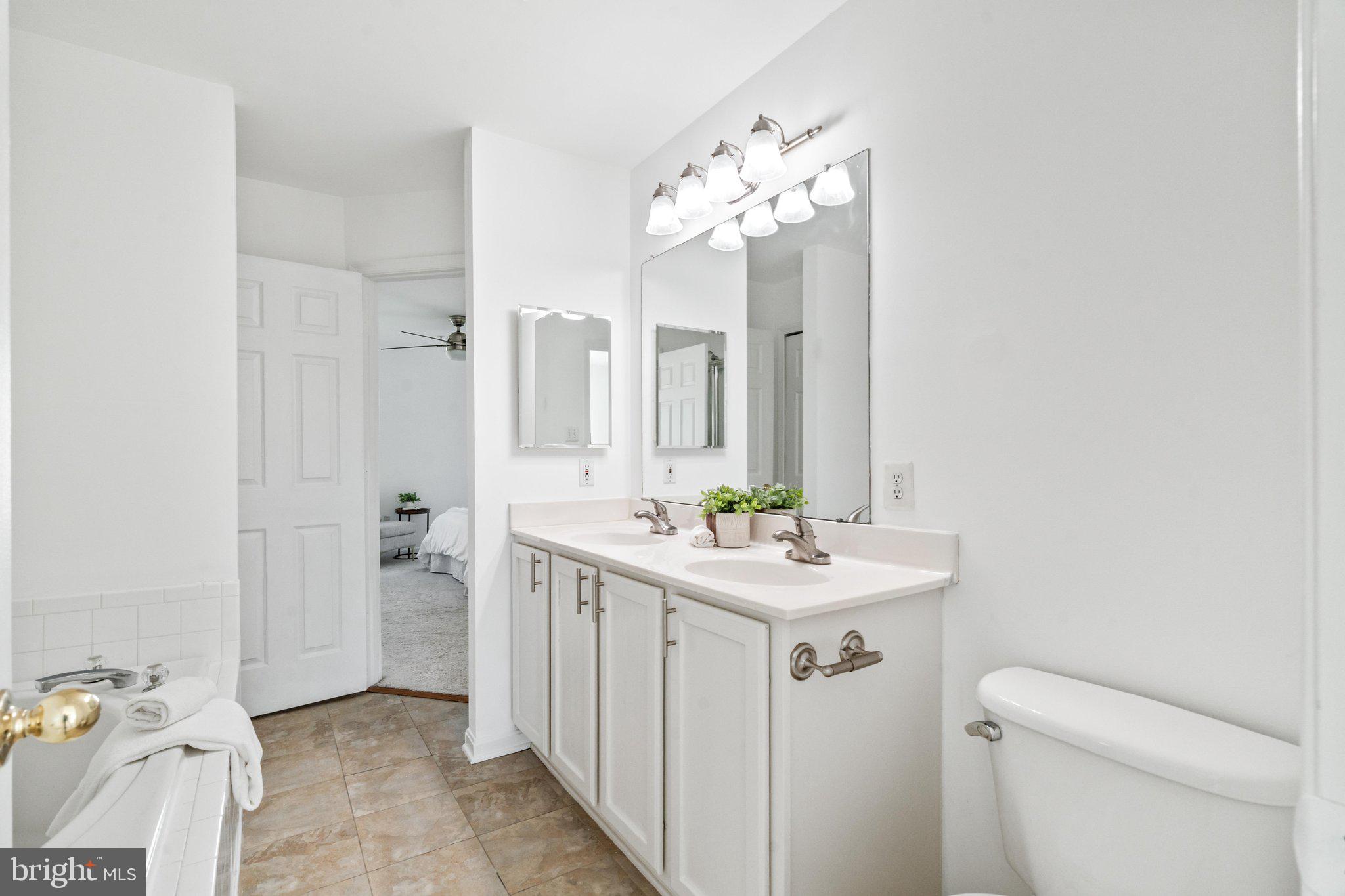 605 Hollowstone Road Frederick, MD 21703 - Photo 25 of 32 Full Bath