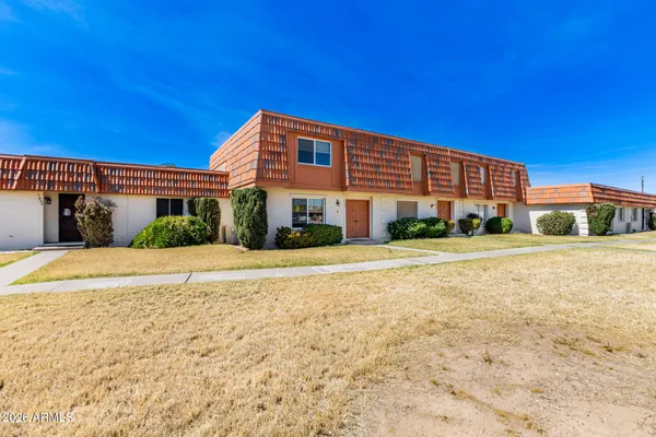 $1,925 | 7804 North 47th Avenue, Glendale, AZ 85301
