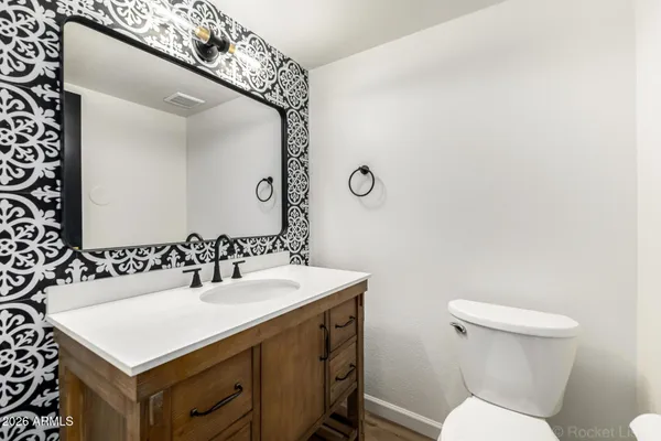 $1,925 | 7804 North 47th Avenue, Glendale, AZ 85301