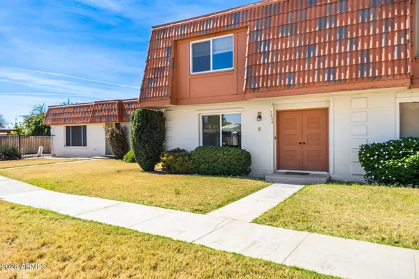 $1,895 | 7804 North 47th Avenue, Glendale, AZ 85301